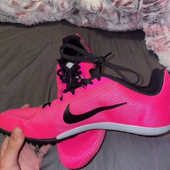 Nike track shoes - Picture 5 of 7